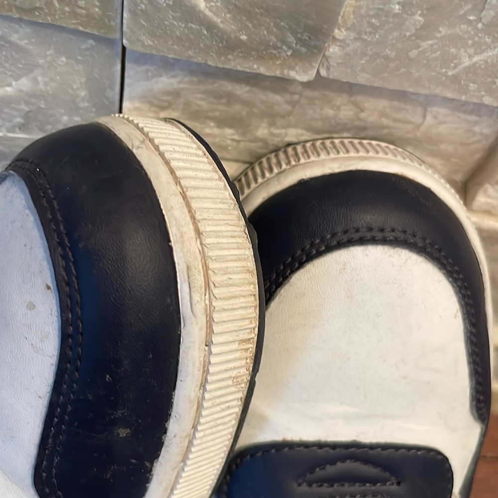 Lacoste Boy’s White and Navy Sneakers - Picture 10 of 10
